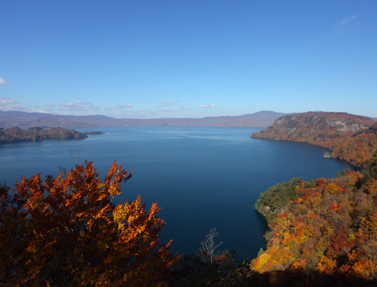 Le Lac Towada