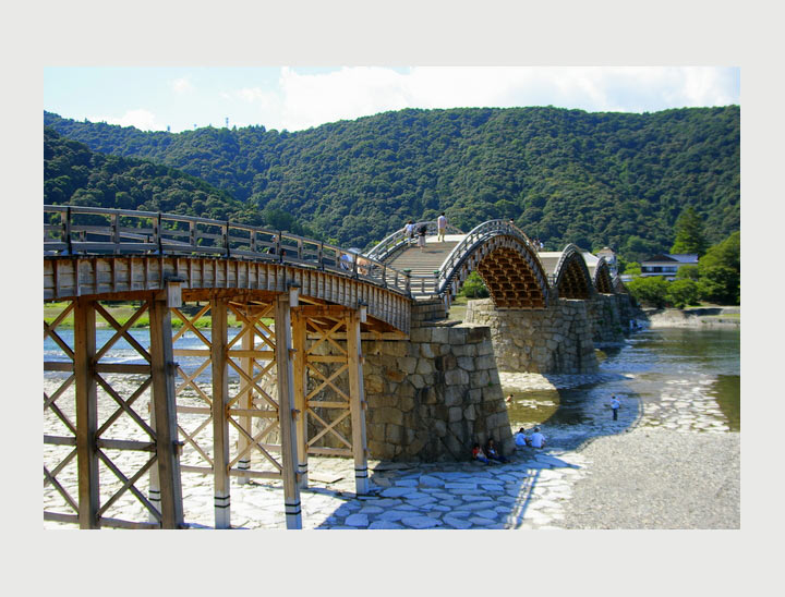 Le Pont Kintaikyo