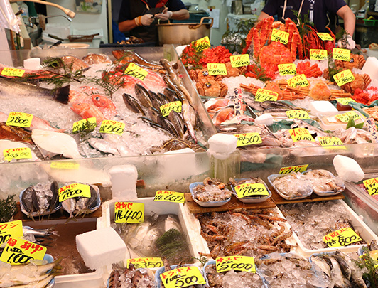 Tsukiji-Fischmarkt und Sushi-Workshop