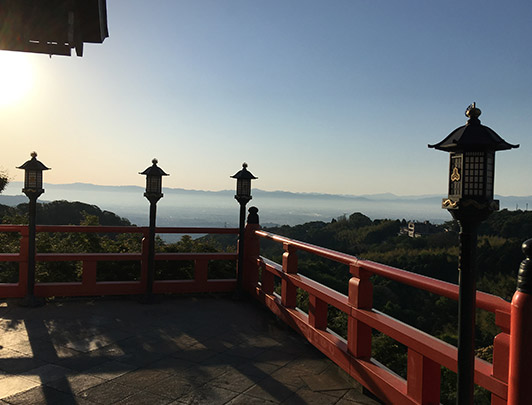 Vue-de-la-terrasse-d'Honfo-matin