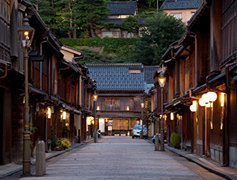 Higashi Chaya District