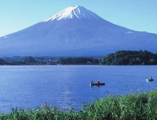 Mt. Fuji 写真提供：やまなし観光推進機構